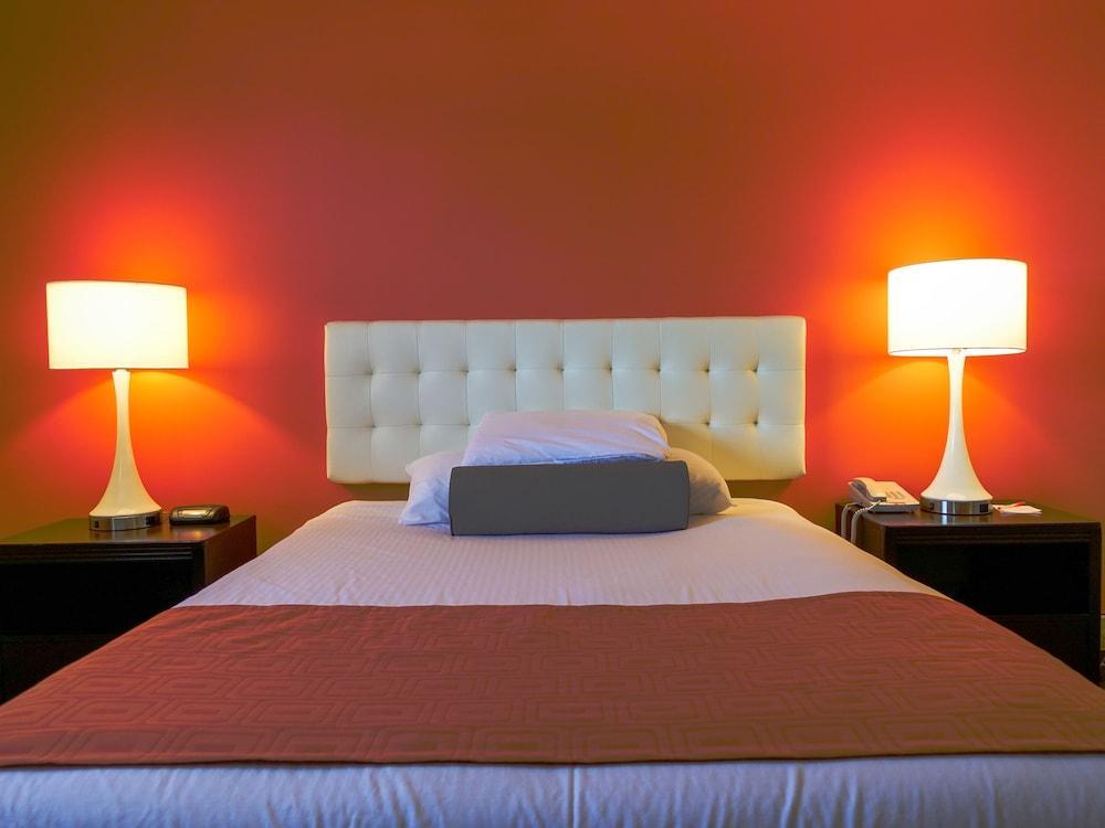 ฮาวเวิร์ด จอห์นสัน บาย วินด์แฮม เกรเวนเฮิสต์ Hotel กราเวนเฮิร์สต์ ภายนอก รูปภาพ