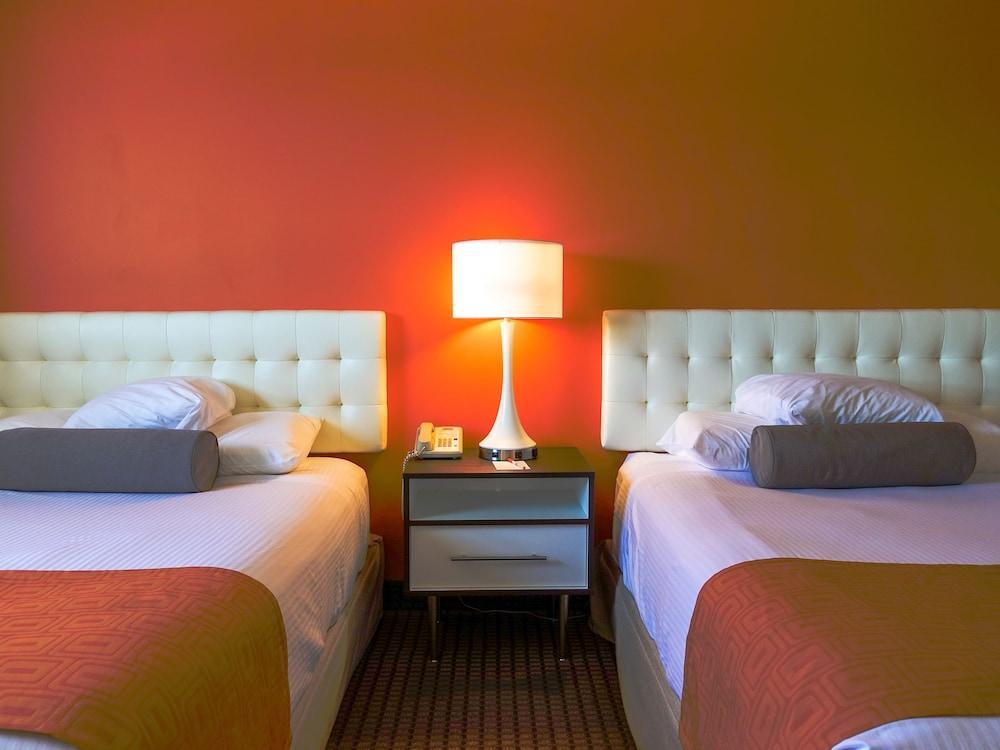 ฮาวเวิร์ด จอห์นสัน บาย วินด์แฮม เกรเวนเฮิสต์ Hotel กราเวนเฮิร์สต์ ภายนอก รูปภาพ