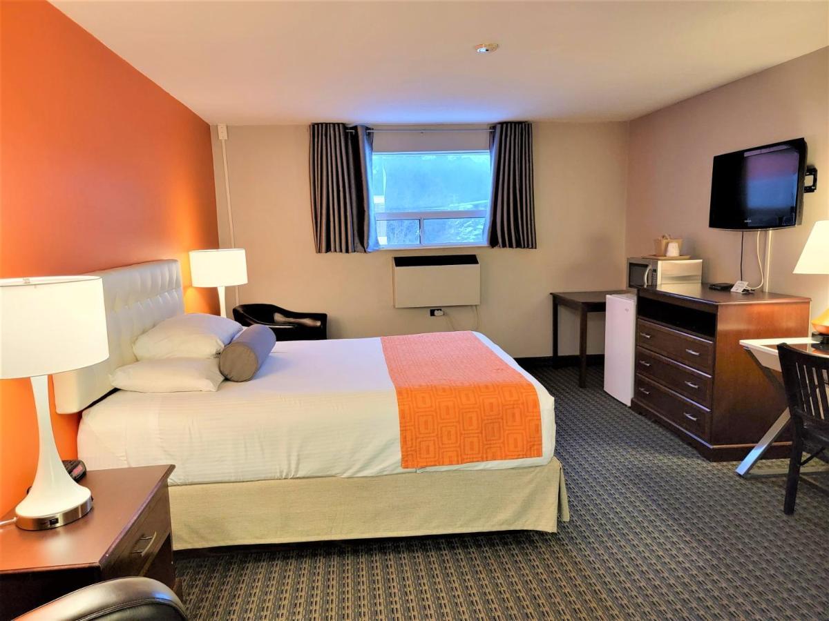 ฮาวเวิร์ด จอห์นสัน บาย วินด์แฮม เกรเวนเฮิสต์ Hotel กราเวนเฮิร์สต์ ภายนอก รูปภาพ