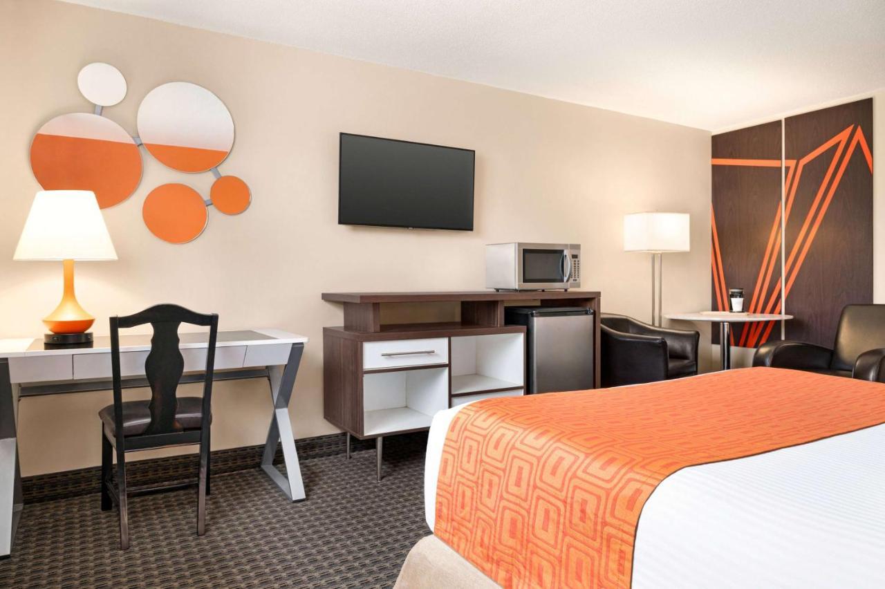 ฮาวเวิร์ด จอห์นสัน บาย วินด์แฮม เกรเวนเฮิสต์ Hotel กราเวนเฮิร์สต์ ภายนอก รูปภาพ