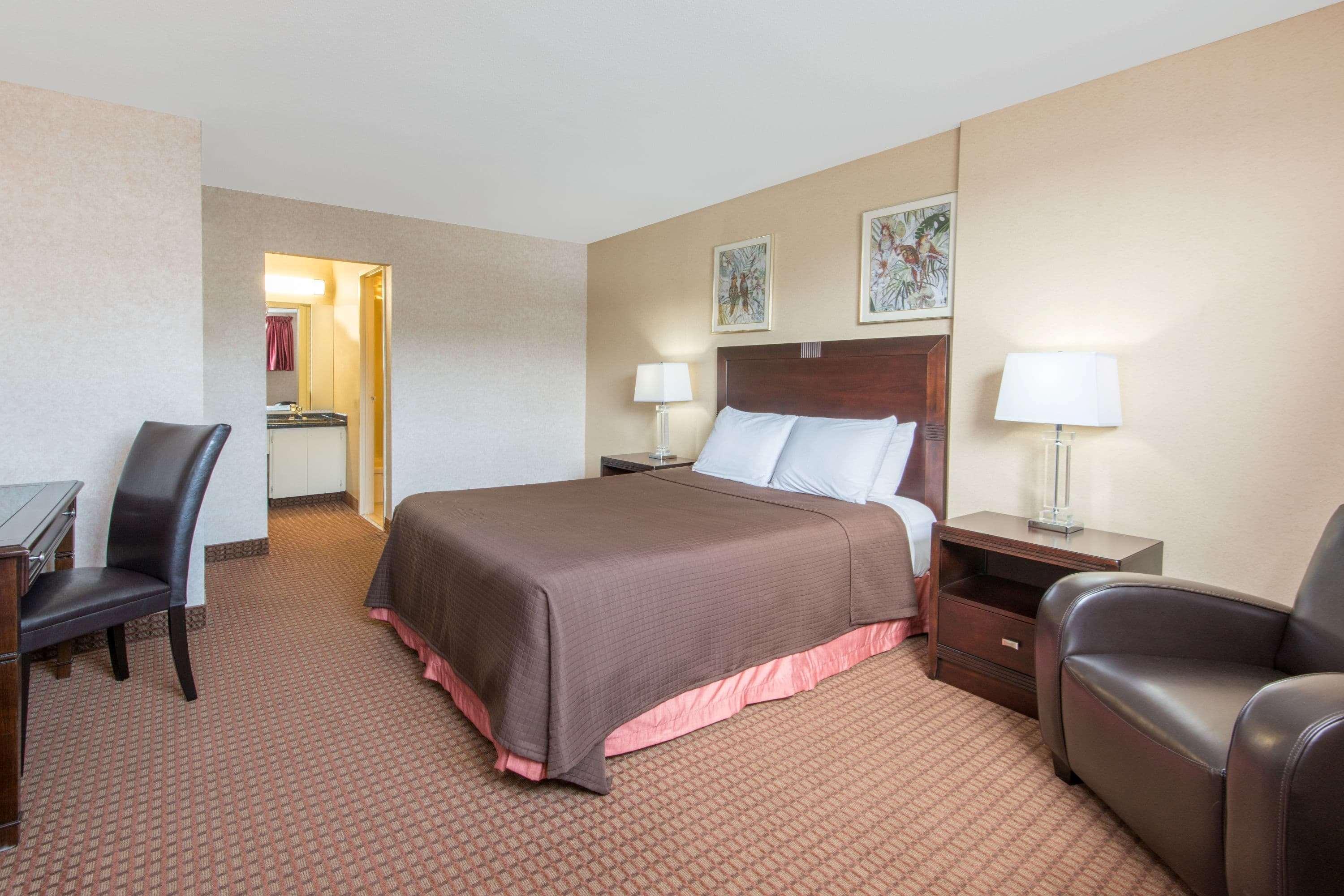 ฮาวเวิร์ด จอห์นสัน บาย วินด์แฮม เกรเวนเฮิสต์ Hotel กราเวนเฮิร์สต์ ภายนอก รูปภาพ